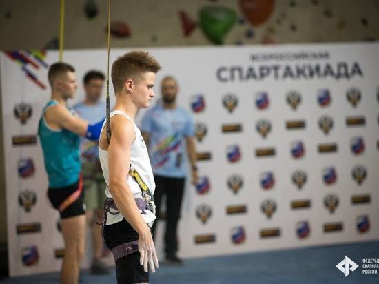 Спортсмены из Пензы установили два российских рекорда по скалолазанию