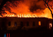 Детский сад «ромашка» в Горловке загорелся после обстрела со стороны ВСУ, сообщает мэр города Иван Приходько