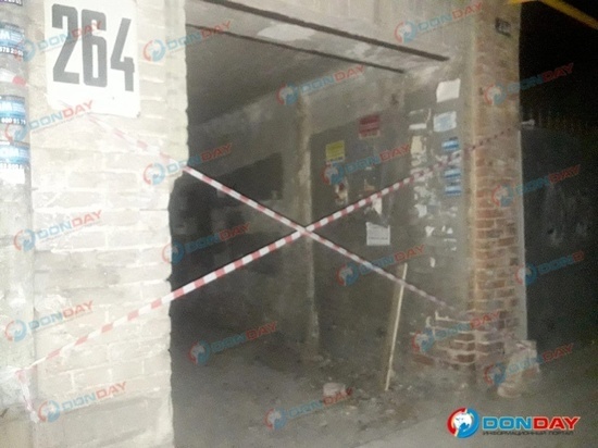 В Ростове на Станиславского рухнула стена доходного дома