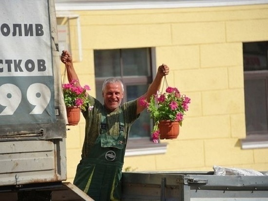 К фестивалю "Белгород в цвету" в облцентре украсят магазины и кафе