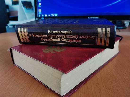 В Комсомольске-на-Амуре с многоэтажки упал мужчина