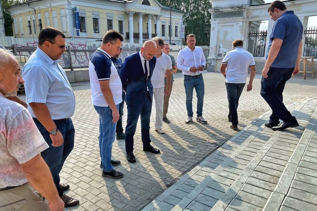 В Костроме в рамках партийного проекта продолжается благоустройство парка «Центральный»