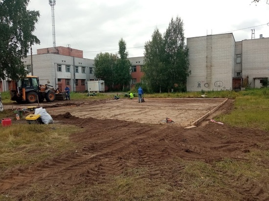 В посёлке Экономия Маймаксанского округа ведутся работы по обустройству нового спортобъекта
