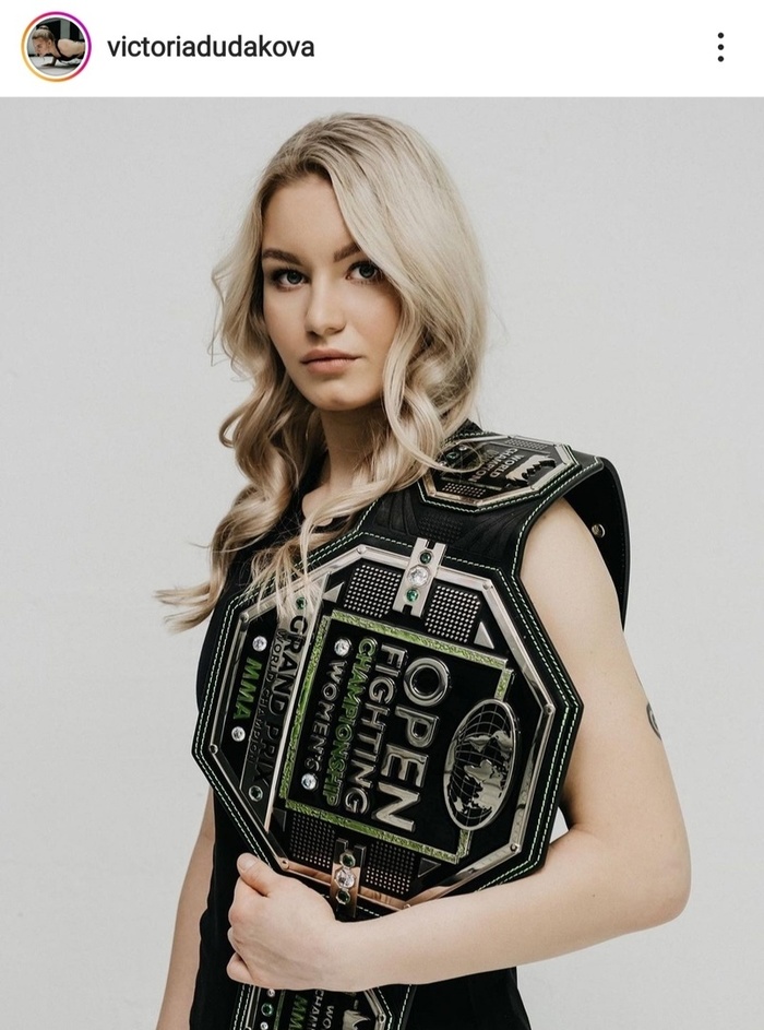 Русская красотка впечатлила Дэйну Уайта и будет драться в UFC: яркие фото