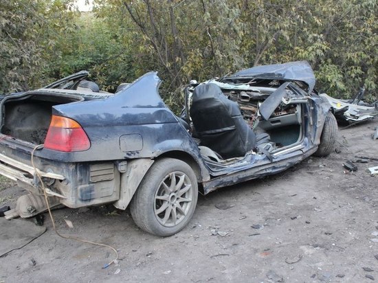 Один человек погиб и двое травмированы: в кузбасском городе произошло жесткое ДТП