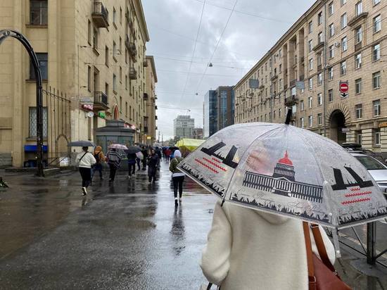 Петербург встретит первый день осени дождями, прохладой и сильным ветром