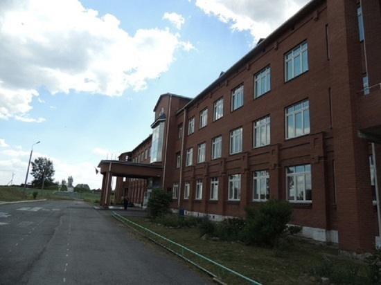 1042 школы открылись в День знаний в Свердловской области