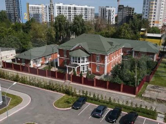 В Брянске выставили на продажу рекордно дорогую усадьбу