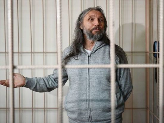 Дело секты Виссариона начали предварительно рассматривать в суде Новосибирска
