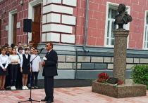 1 сентября в центре Йошкар-Олы открыли бюст композитора Андрея Эшпая.