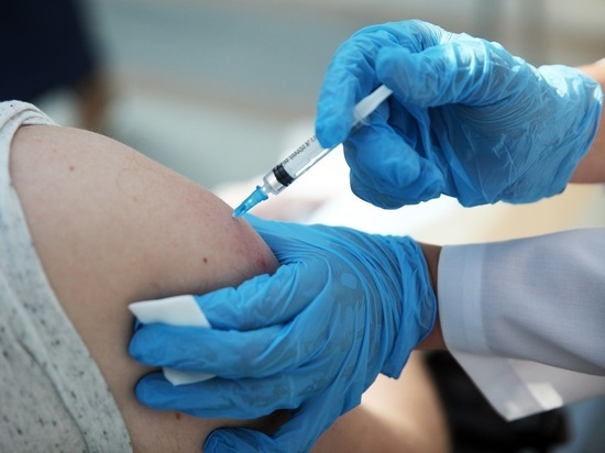 В Крыму врачи выдали 3 500 поддельных сертификатов о вакцинации
