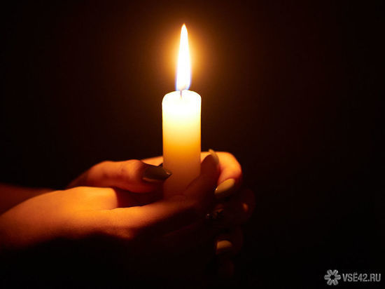 Старшая сестра умершей от удара турника кузбасской школьницы погибла в «Зимней Вишне»
