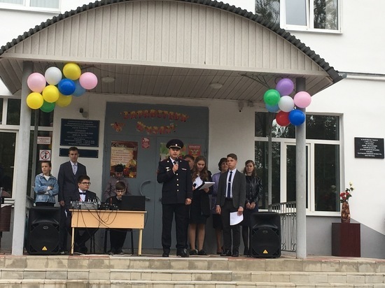 Руководитель Костромской Госавтоинспекции поздравил школьников с 1 сентября