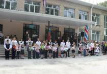 В Луганской народной республике 1 сентября за парты сели более 114 тысяч школьников, из них свыше 9,5 тысяч – первоклассники и более 16 тысяч – учащиеся 9-х и 11-х классов