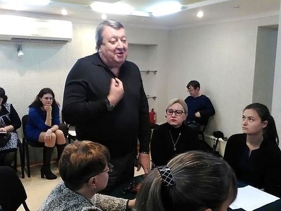 Путин наградил медика, четверть века руководившего психиатрией в Саратовской области