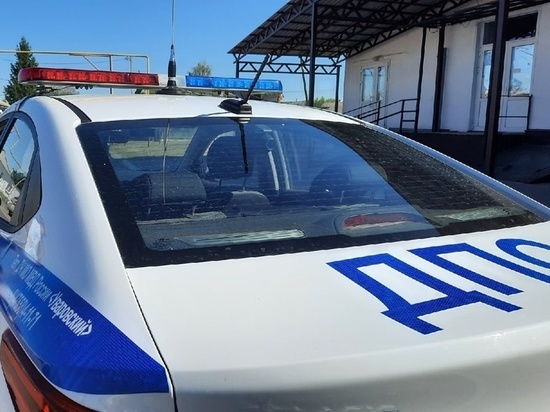 В Тамбове 24-летний парень на угнанной иномарке попал в ДТП
