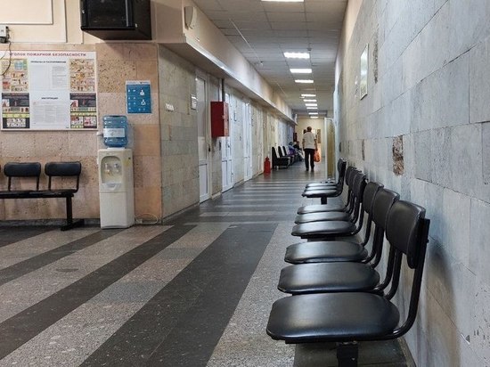 Новгородцы могут бесплатно освоить профессию младшей медсестры