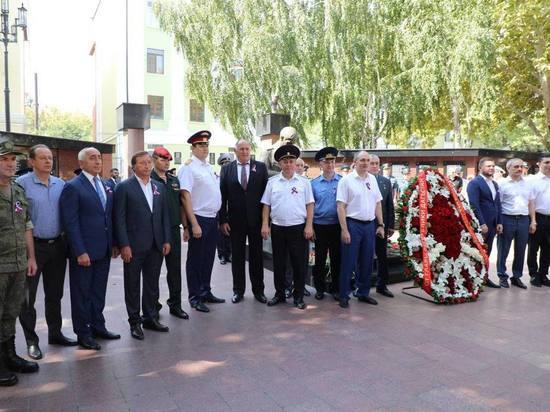 В Дагестане почтили память погибших при исполнении сотрудников МВД