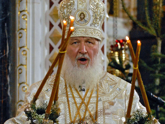 Патриарх Кирилл призвал богатых россиян делиться, иначе 