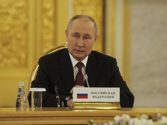 Песков: после ВЭФ во Владивостоке Путин проведёт совещание по экономике