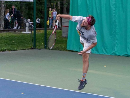 Олимпийский чемпион прилетит на финал Кубка мэра по теннису в Южно-Сахалинск