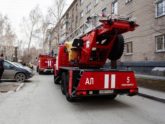 Пекарня сгорела утром в Новосибирске