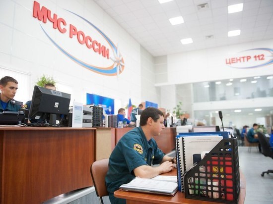 В Астрахани ночью полыхало административное здание