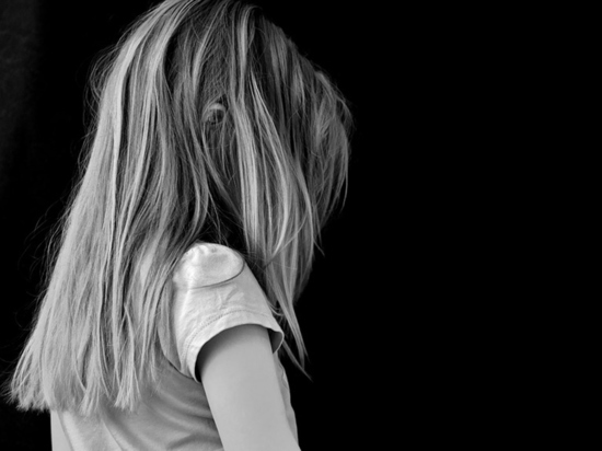 Педофил, обвиняемый в изнасиловании 4-летней девочки, заручился поддержкой жены