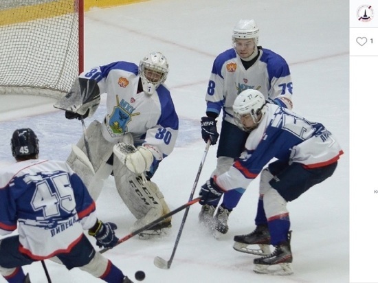 Белгородская хоккейная молодёжка выиграла в Липецке