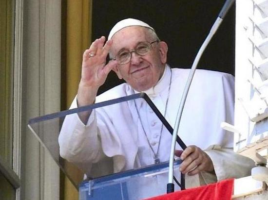 Папа Римский не приедет в Киев из-за больного колена