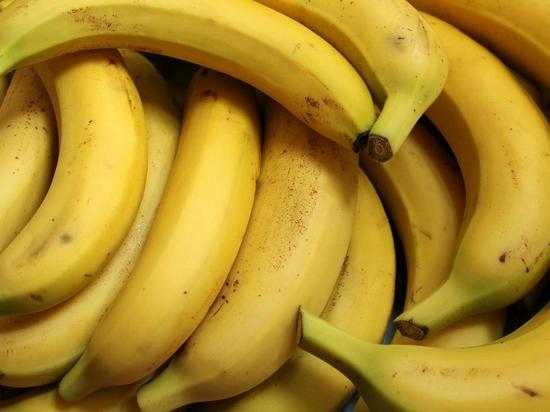 Более 50 кг наркотиков нашли в партии бананов по пути в Петербург