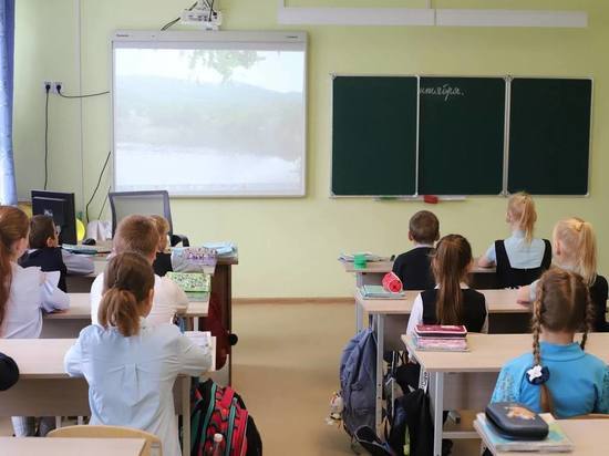 Школу в Куньинском районе открыли после капремонта