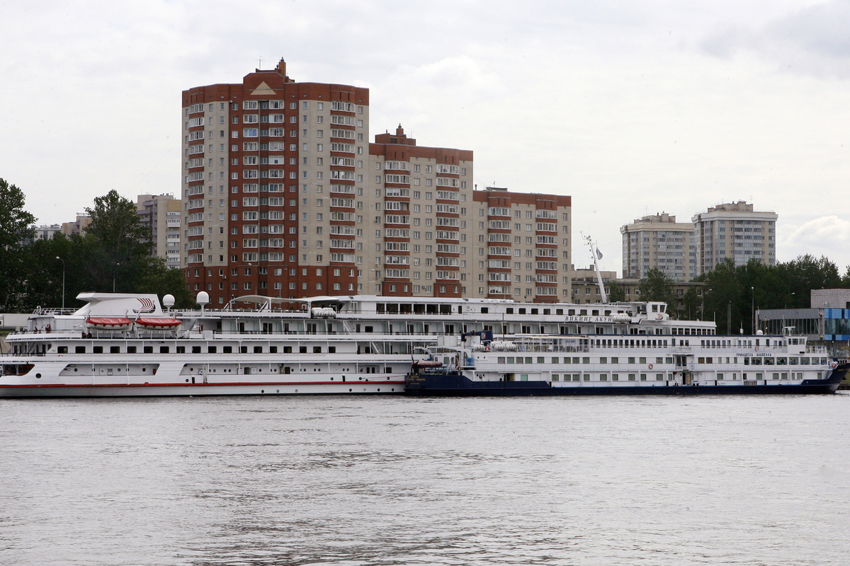 Гостиница речная санкт петербург на обуховской обороне фото