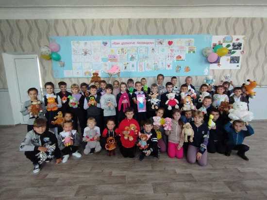 Школьники Донбасса и Кисловодска обменялись поздравлениями с началом учебы