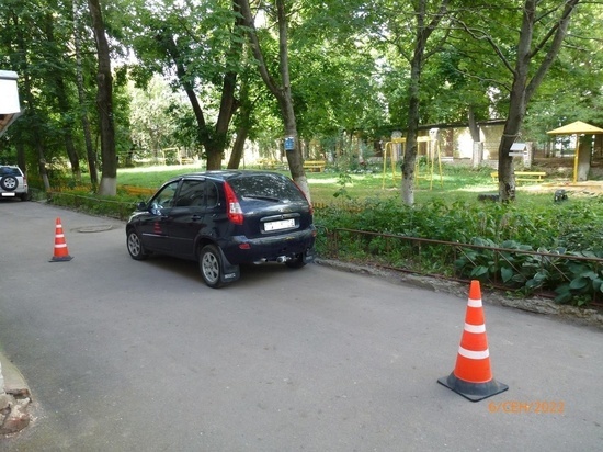 В Орле водитель едва не переехал 94-летнюю женщину