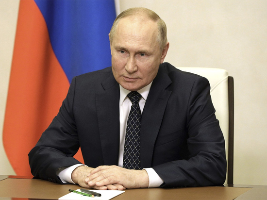 Путин признал ошибочным отказ от расширения БАМ и Транссиба