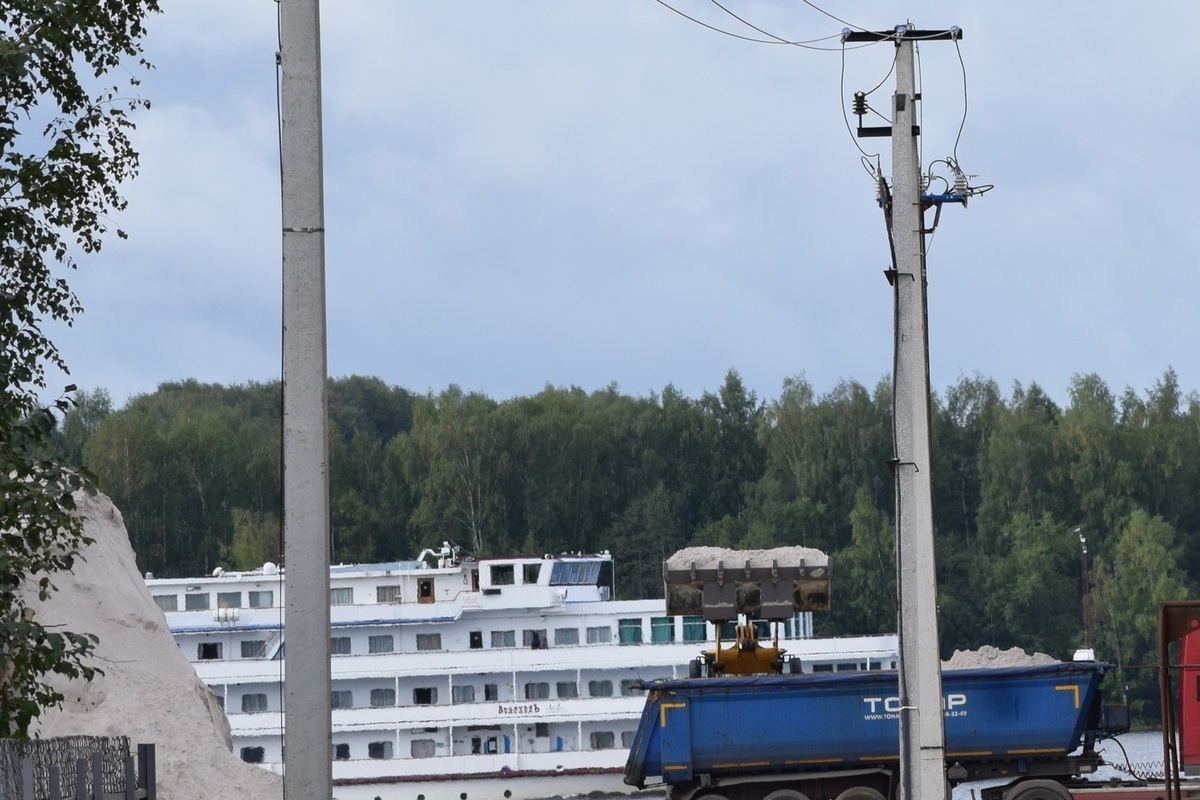 Филиал «Костромаэнерго» подключил к электросетям Костромской грузовой порт
