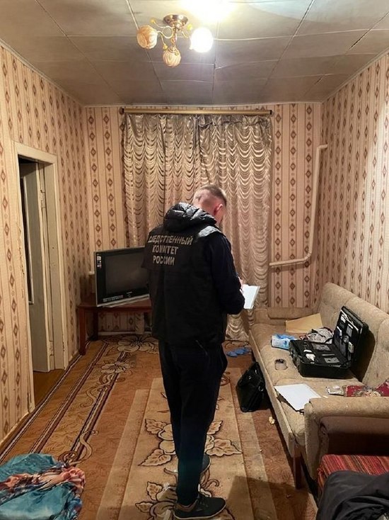 Под Воронежем в Каширском районе проснувшийся хозяин дома обнаружил в своем жилище труп