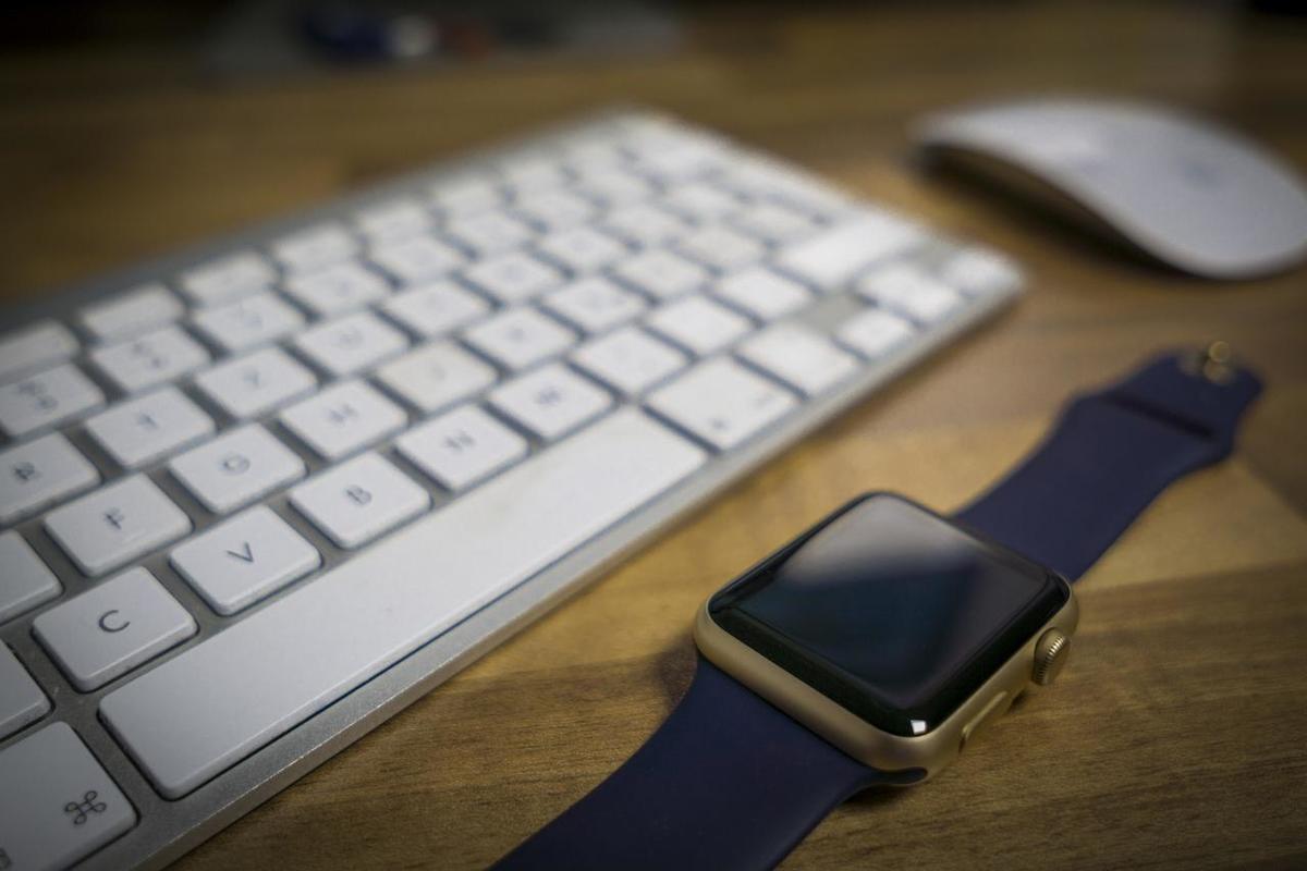 L appel. Apple watch Ultra. Apple watch клавиатура. Клавиатура эпл вотч ввод. Apple watch Macintosh.