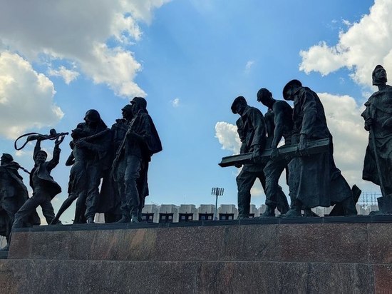 В честь Дня памяти жертв блокады Ленинграда главный синоптик Колесов вспомнил о морозном сентябре 1941 года