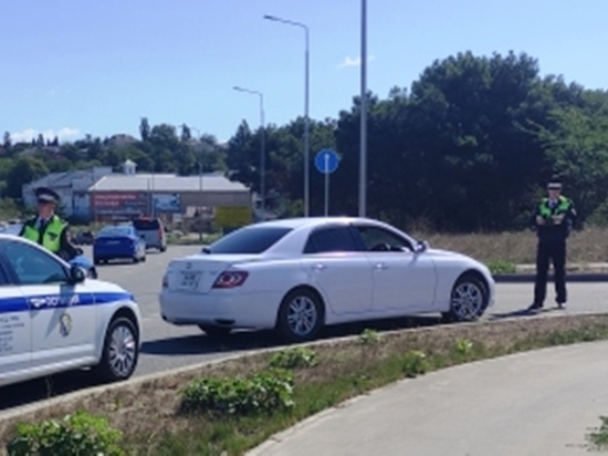 Автомобиль-двойник пригнали в Севастополь с материка