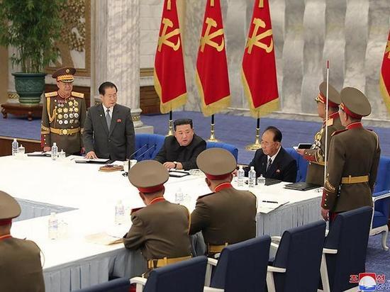 Ким Чен Ын: переговоров по денуклеаризации не будет