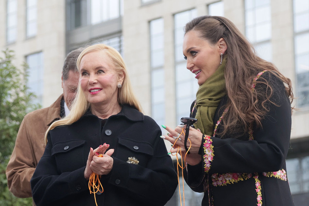 Valeria, Baskov, Povaliy at the opening of the monument to Kobzon: footage of the ceremony