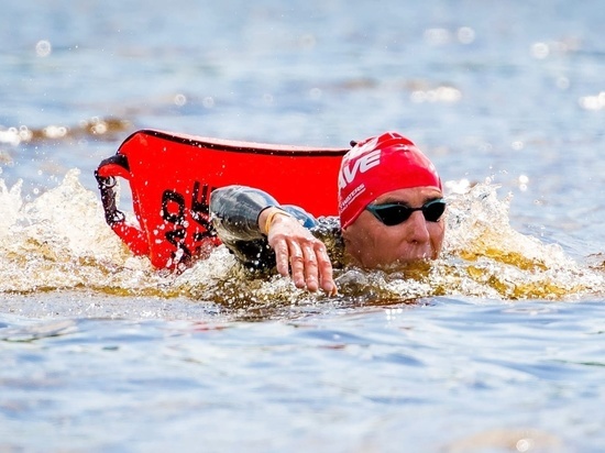 Ярославец быстрее всех проплыл 25 километров в открытой воде