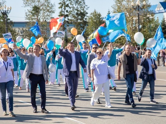 Праздничные мероприятия развернулись на День города в Южно-Сахалинске