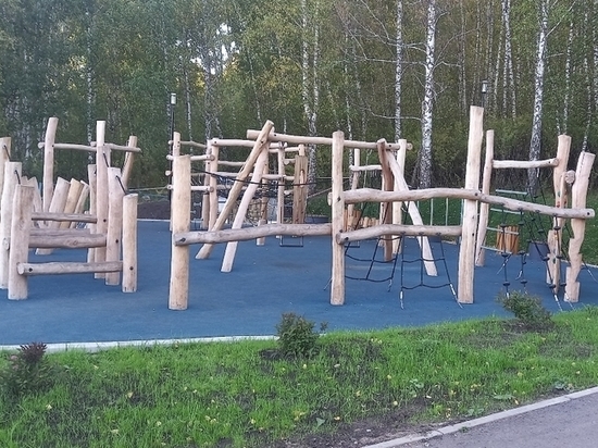 В Ужуре Красноярского края благоустроили новый парк для прогулок и отдыха