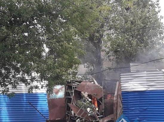 В Донецке горит рынок вблизи ЖД вокзала: есть пострадавшие