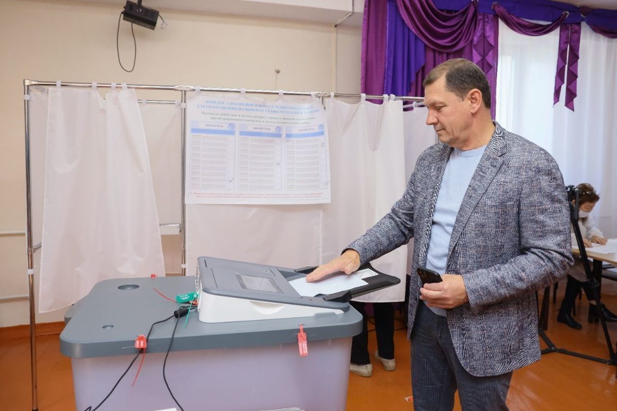 Выборы улан. Выборы мэра. Выборы главы 2022 город Улан-Удэ. Шаповалов Улан-Удэ мэр.