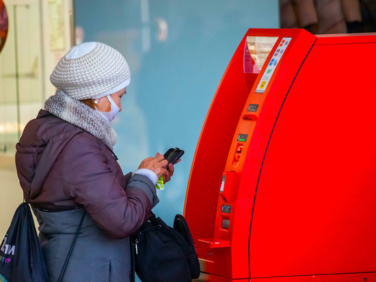 В Челябинской области полицейский спас пенсионерку от потери 1,7 млн рублей