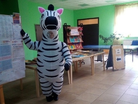 На избирательный участок под Рязанью пришёл человек в костюме зебры